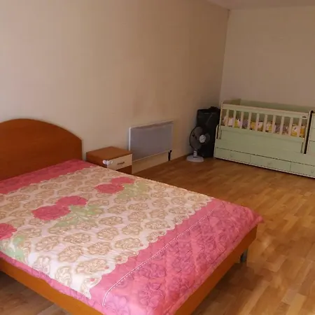 Comfortable 2-bedroom شقة بورغاس