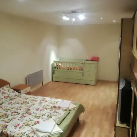 شقة Comfortable 2-bedroom *